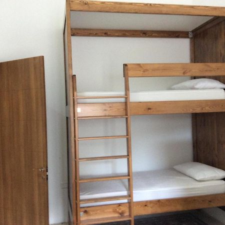 Butts Inn Dorm Victoria Eksteriør billede